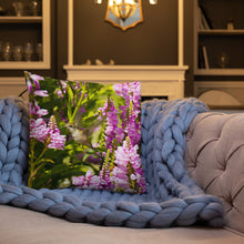 Load image into Gallery viewer, Hummingbird Premium Pillow