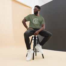 Load image into Gallery viewer, &quot;Truth Wore A Crown Of Thorns.&quot; Gildan Men&#39;s Classic Tee
